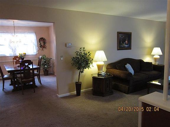 3rd image of 12 Eldorado Dr