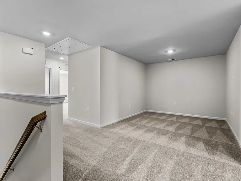 5104 Anamosa St — Photo 14