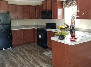 13159 Chardon Windsor Rd, Chardon, OH 44024