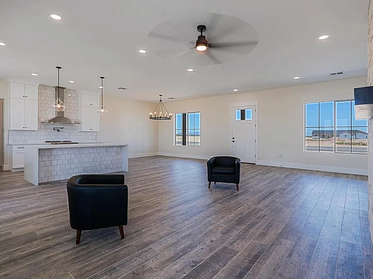 2351 E Cana Ln — Photo 17