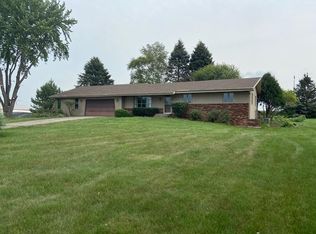 5523 Paulson Rd, Caledonia, IL 61011