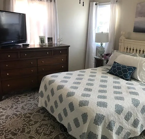 Queen size Bed room 2