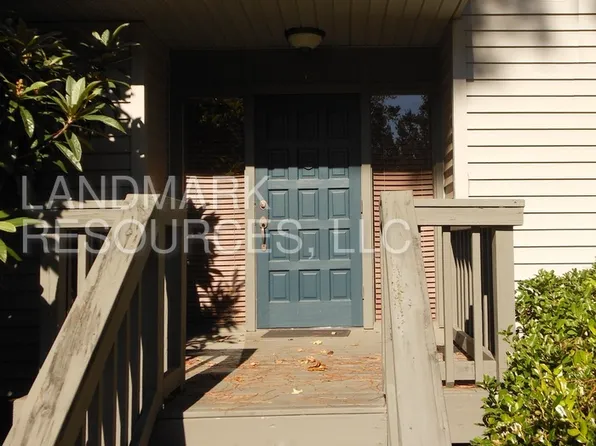 301 Harbor Heights Dr APT 13B, Lexington, SC 29072