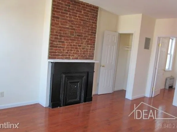 557 17th St, Brooklyn, NY 11215