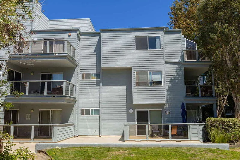 2 bed, 2.0 bath, 1197 sqft, $3,200 — Photo 1