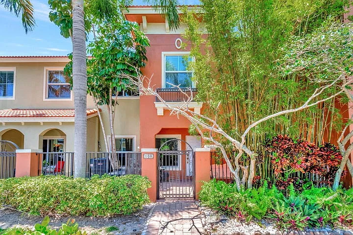 103 Monterey Bay Dr