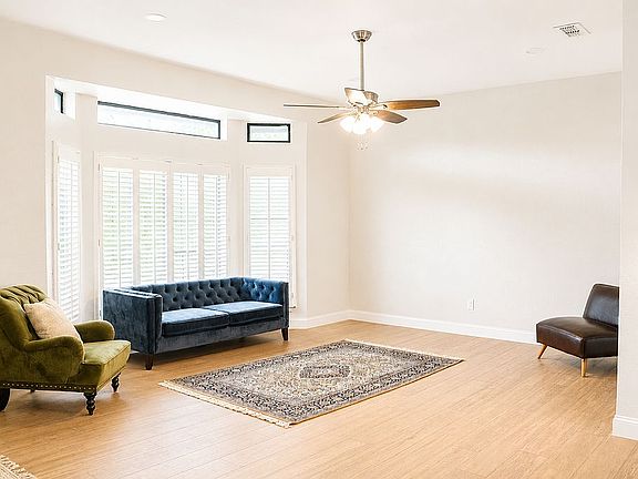 4th image of 6816 Hadley Dr