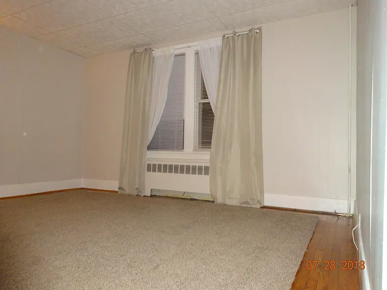 467 Norwood Ave #1R — Photo 14