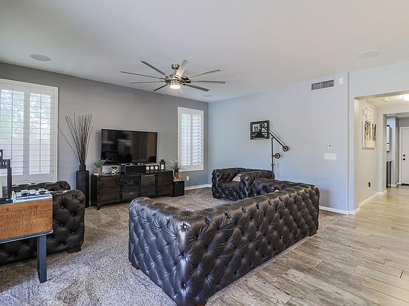 4th image of 2901 S Illinois Pl