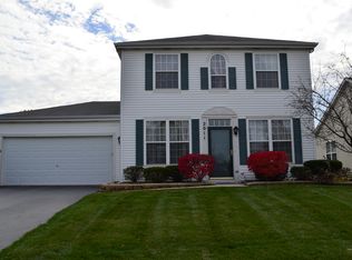 2011 Fescue Dr, Aurora, IL 60504