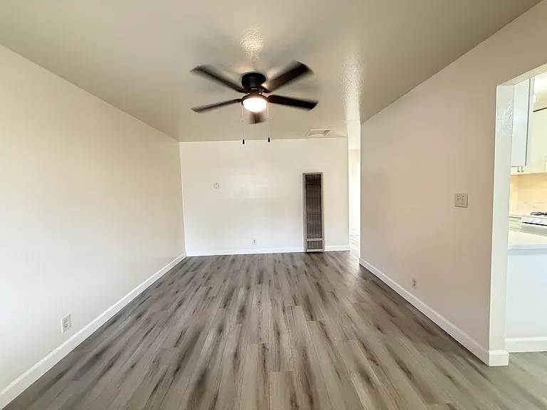 113 Cedar St #4 — Photo 5