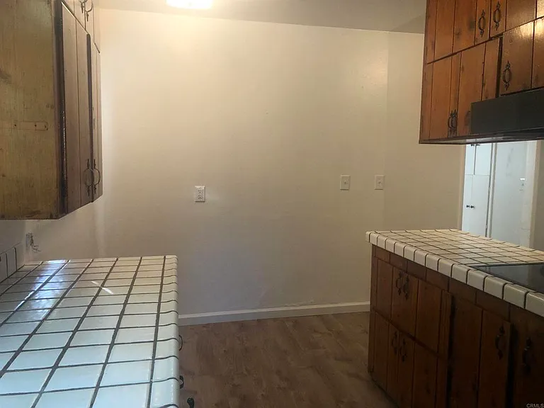 3535 Helix St — Photo 11
