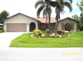 1077 Rhinelander St, Port Charlotte, FL 33953