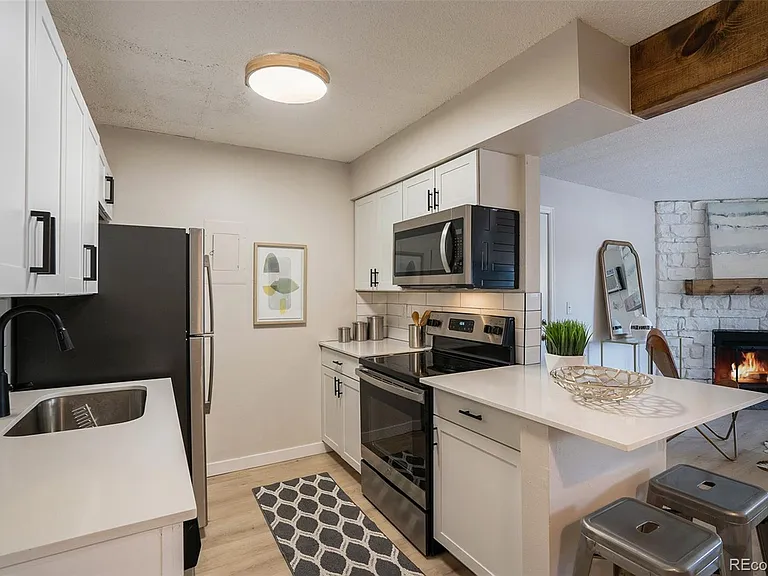 10150 E Virginia Ave #207 — Photo 6