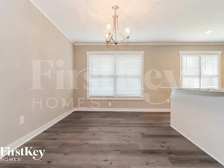 321 Spring Ridge Dr — Photo 6