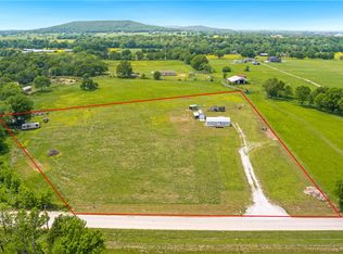 11149 Summers Rd, Summers, AR 72769