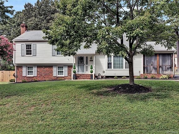 3rd image of 10120 Renovo Ln