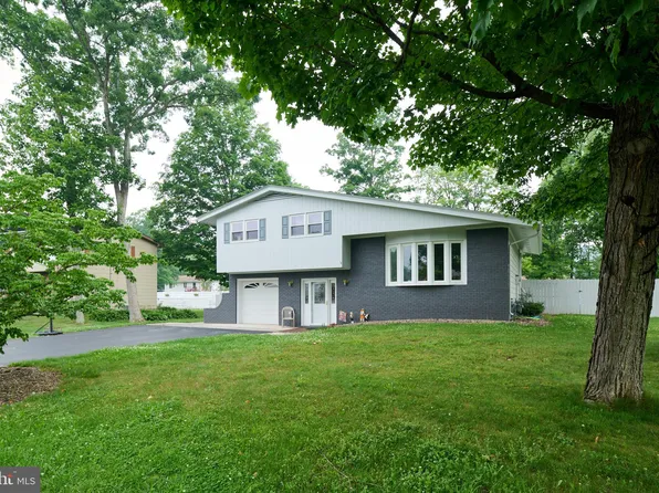 536 Oak Ln, Tyrone, PA 16686