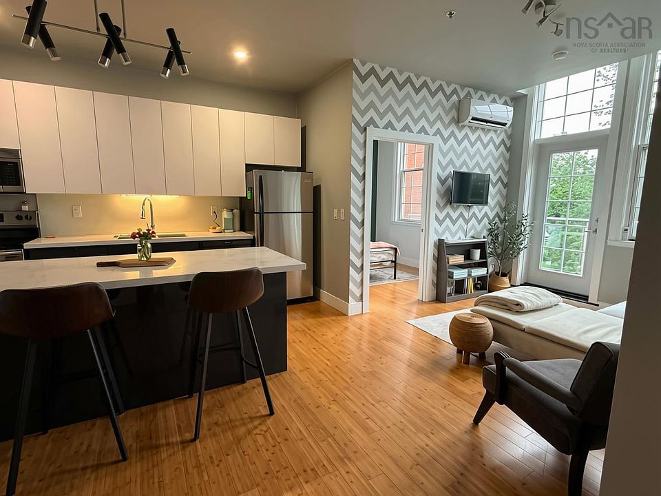 1st image of 151 Ritchie St #304