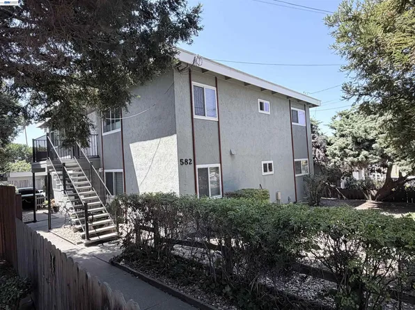 582 E H St, Benicia, CA 94510