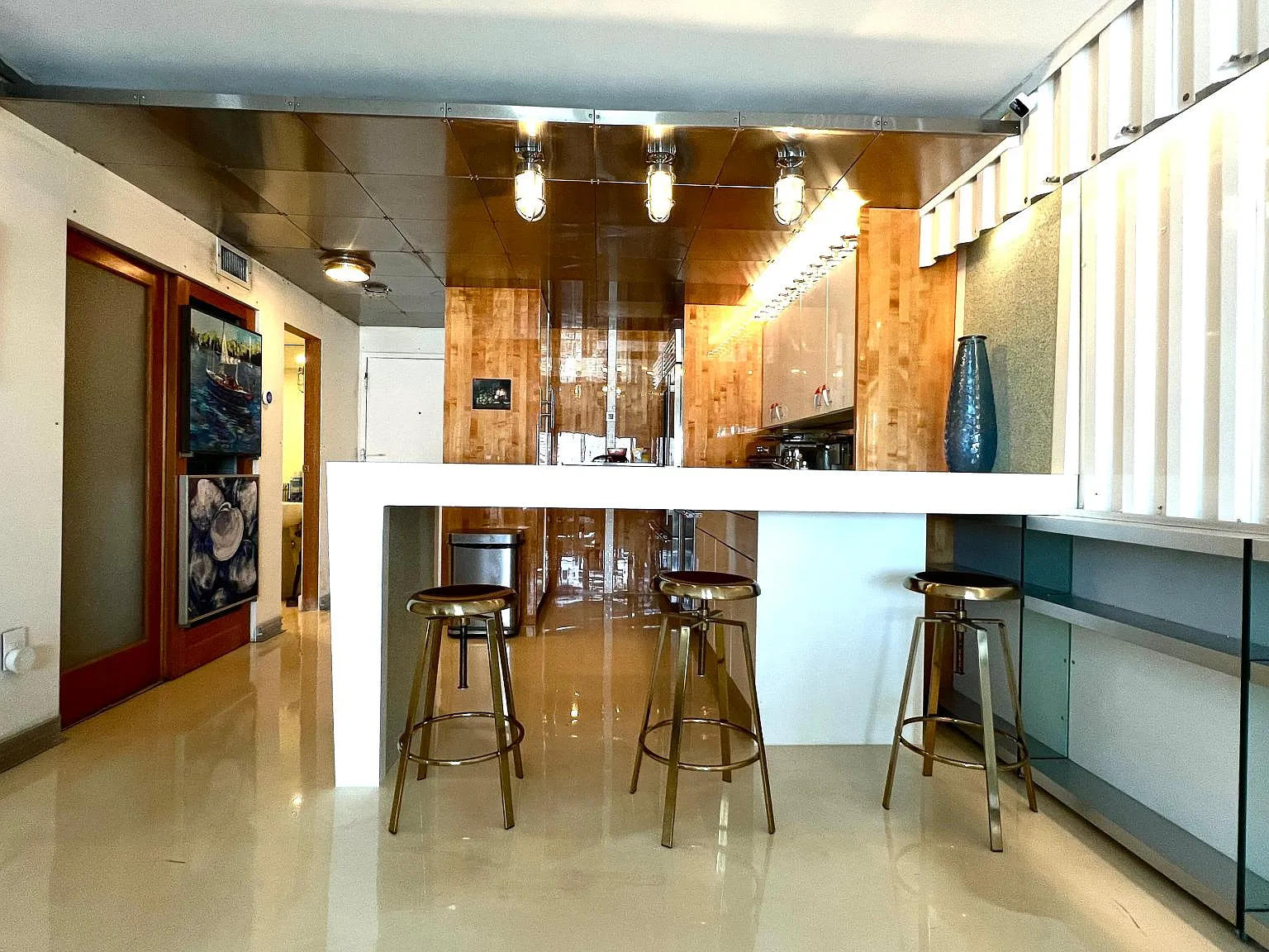 1 bed, 1.5 bath, 788 sqft, $2,400 — Photo 1