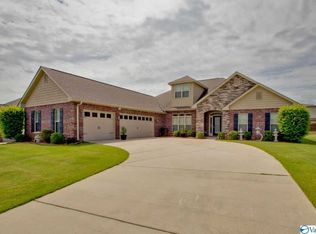 129 Harbor Glen Dr SW, Madison, AL 35756