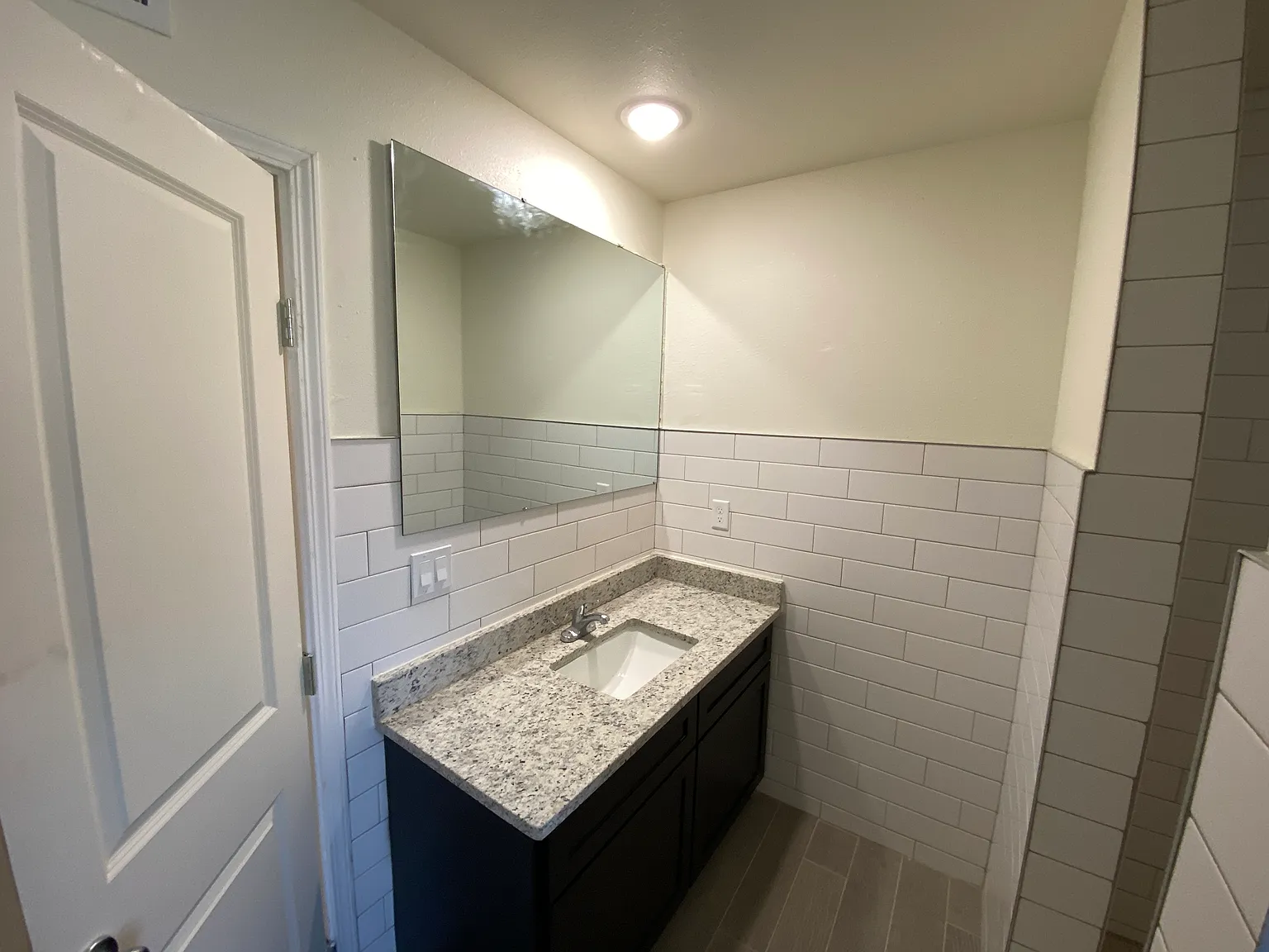 107 Linden — Photo 4