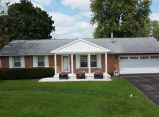 204 Kellerhal Dr, Cissna Park, IL 60924