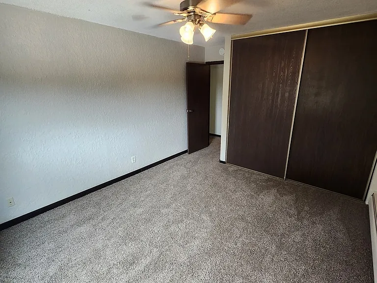 330 2nd Ave S #329 — Photo 7
