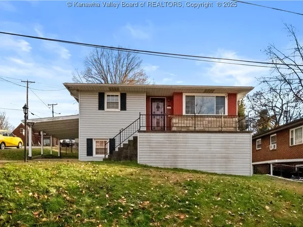 308 Elm St, South Charleston, WV 25303