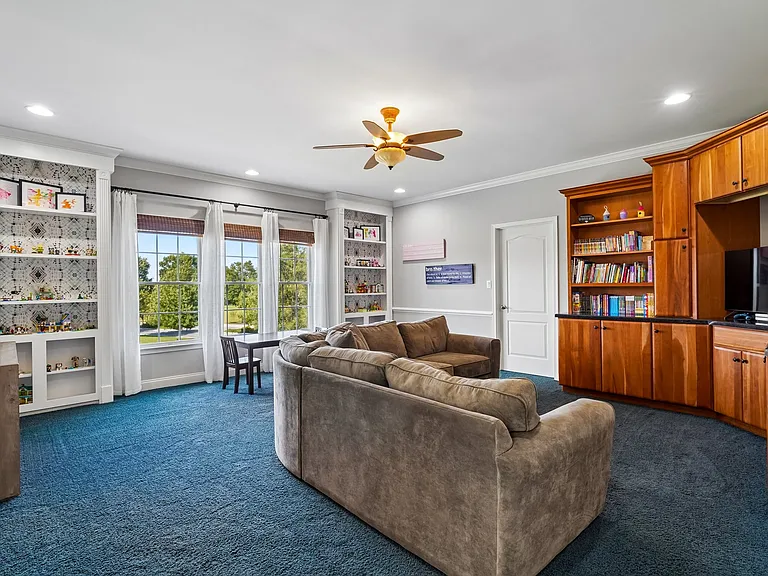 3 Balmoral Dr — Photo 26