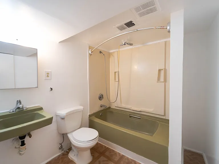 5305 Yorktown Blvd — Photo 24