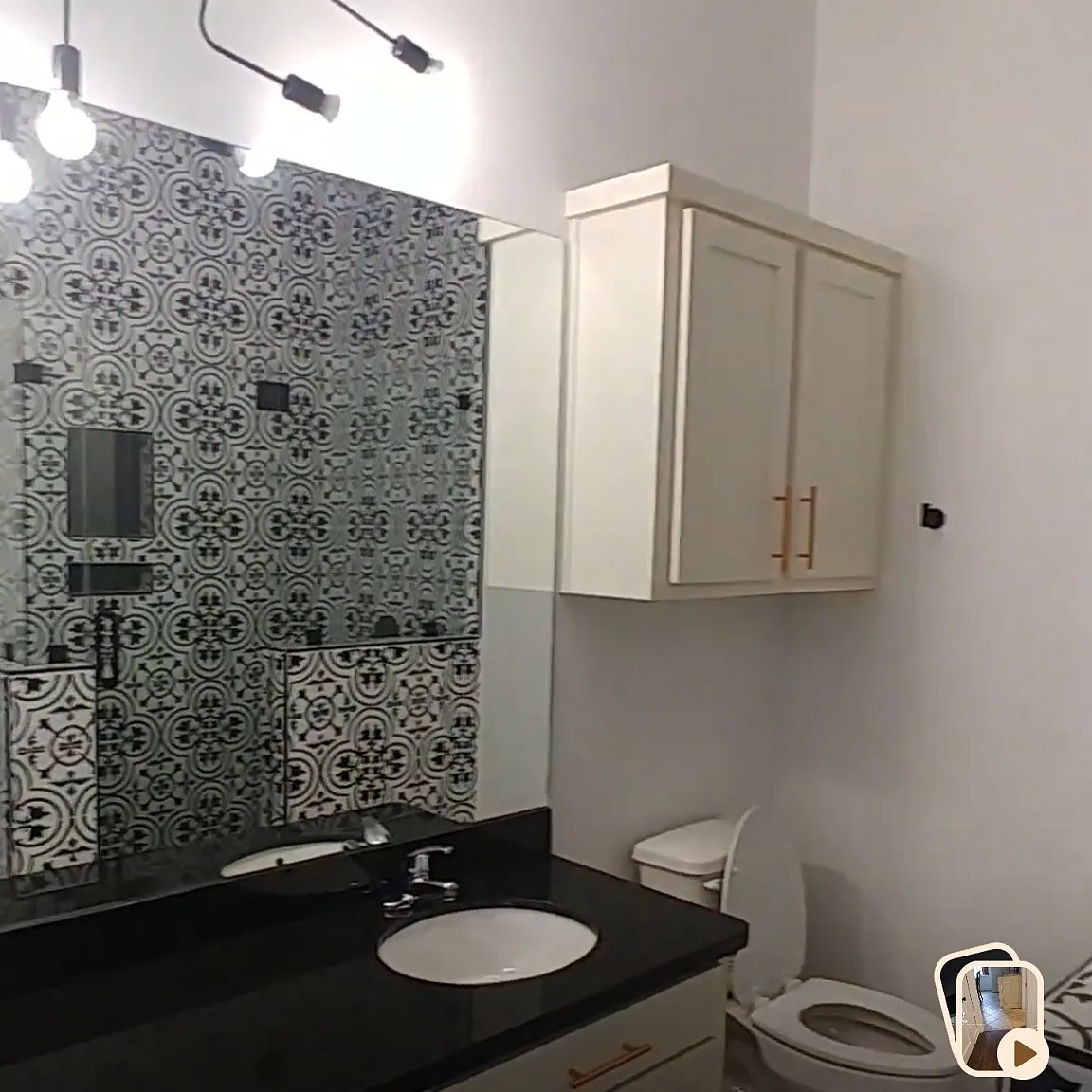 3 bed, 1247 sqft, $1,600 — Photo 4