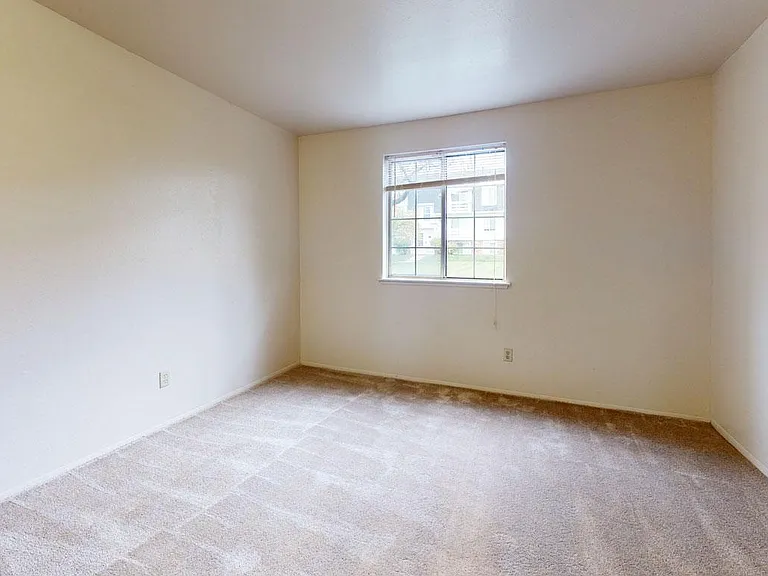 Trappers Cove Apartments — Photo 100