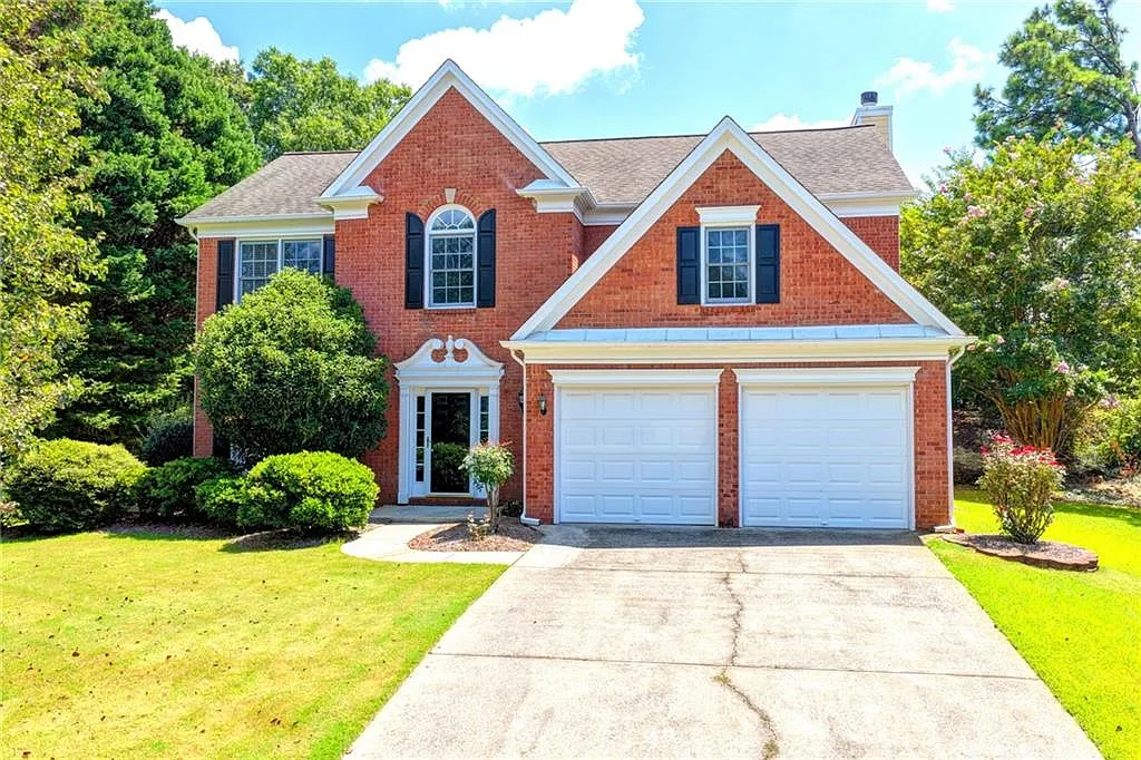 4 bed, 2.5 bath, 2360 sqft, $3,000 — Photo 4