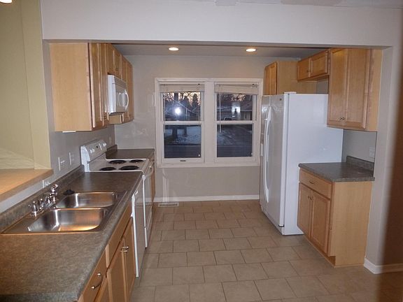 3rd image of 6429 Bloomington Ave S