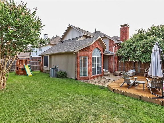 3rd image of 2304 Sunflower Ln