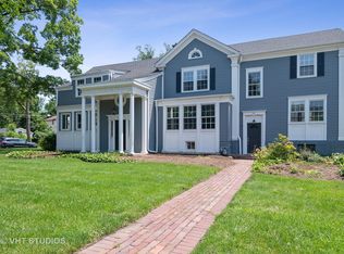 421 Courtland Ave, Park Ridge, IL 60068