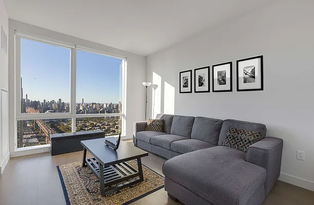 Rented by Cooper & Cooper Real Estate | media 7