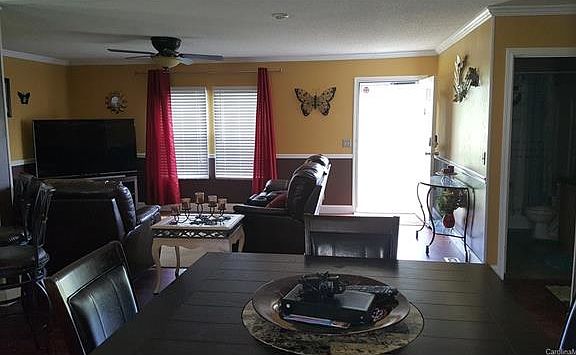 2nd image of 1120 Peppertree Dr