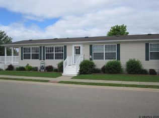 3945 Mount Alpine St, Dubuque, IA 52001