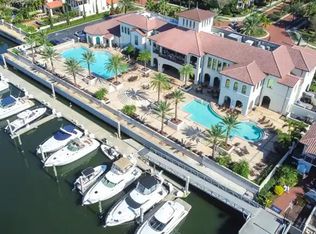 5808 Yeats Manor Dr, Tampa, FL 33616