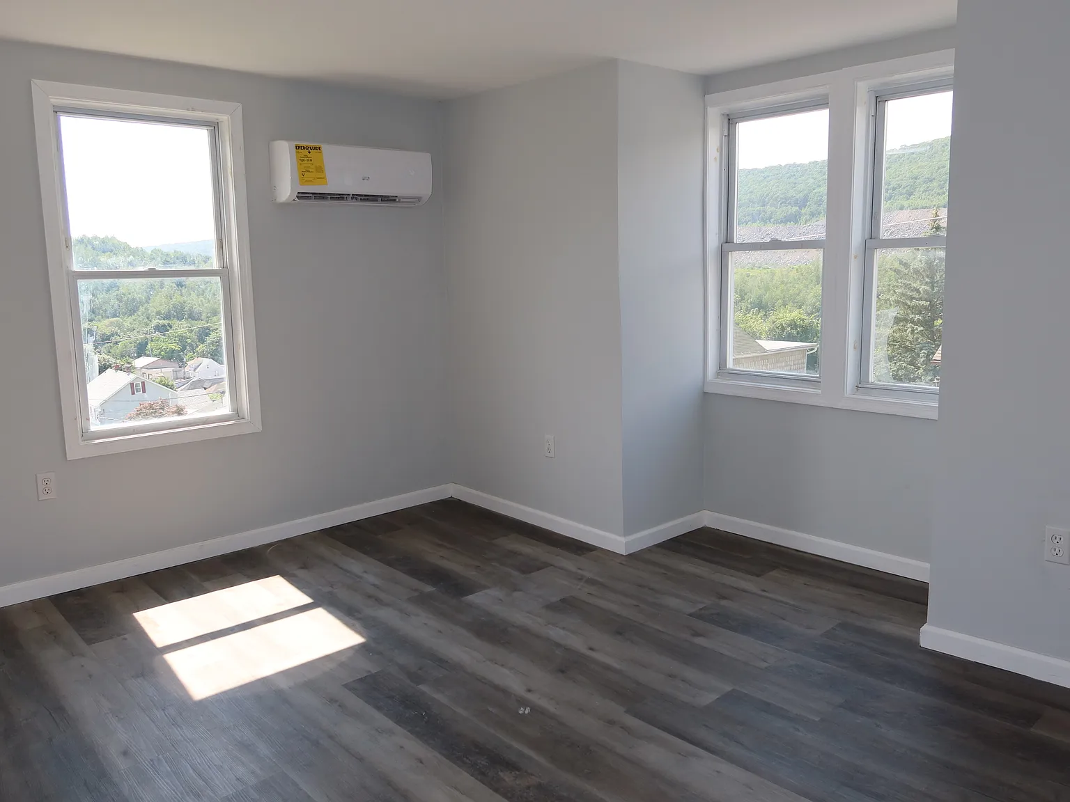 16 E Ridge St — Photo 3