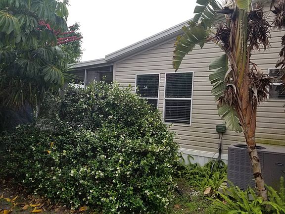 5th image of 195 Harborhill Dr