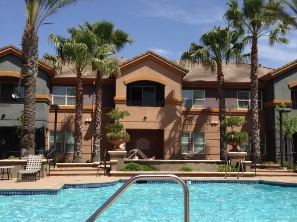 2001 Club Center Dr APT 8102, Sacramento, CA 95835