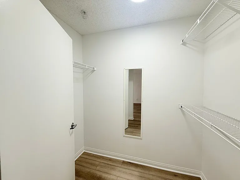 400 Westmoreland Apartments - Modern, approachable, city-living vibe — Photo 21