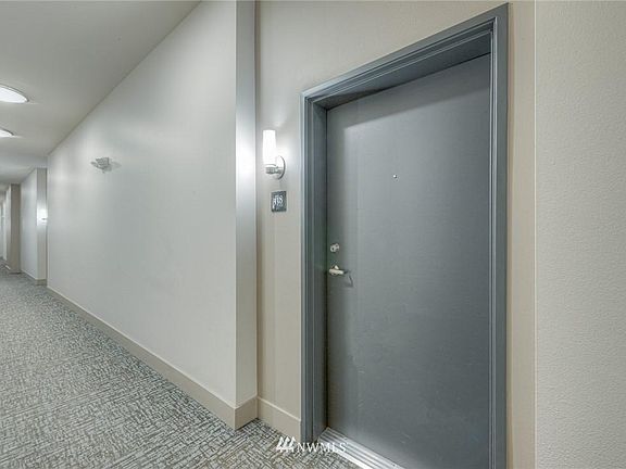 5th image of 375 Kirkland Ave APT 338