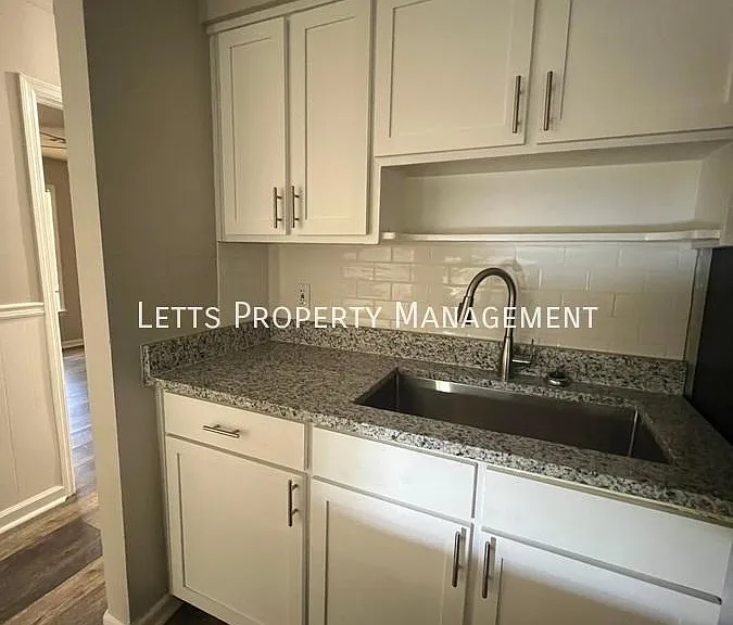 5543 Teresa St — Photo 7