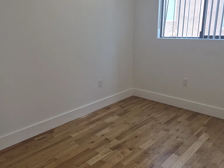 807 N Madison Ave #2 — Photo 5