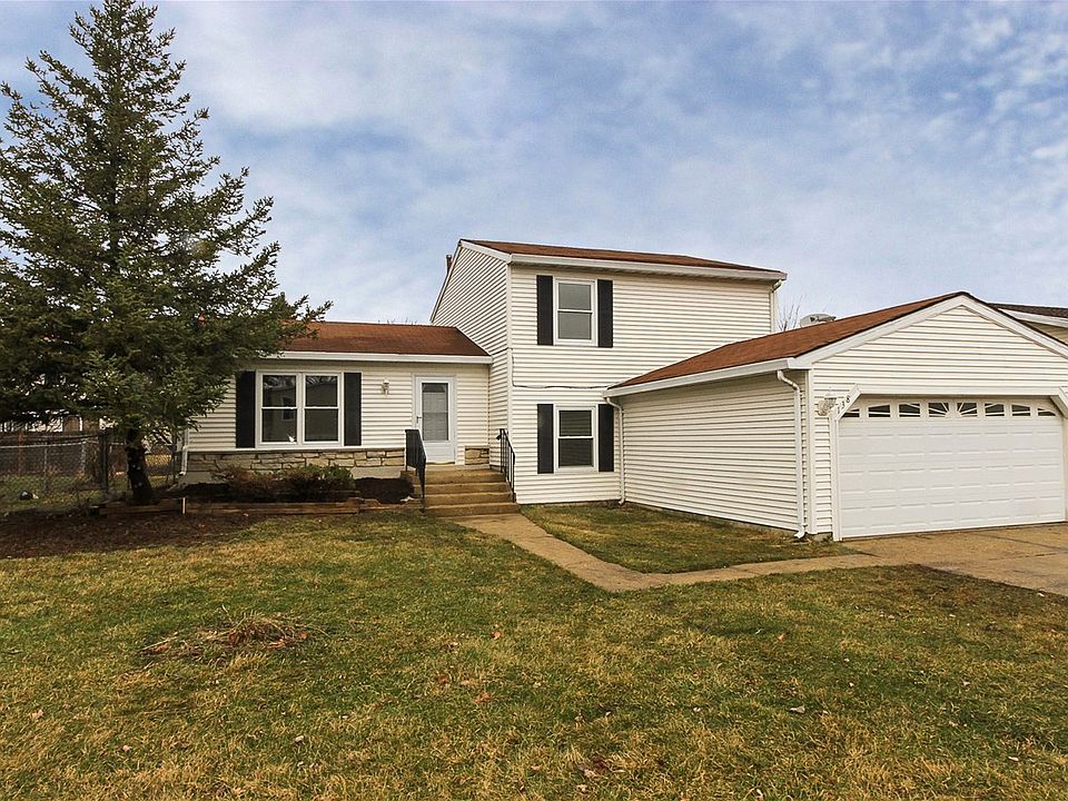 1st image of 138 Green Meadow Dr